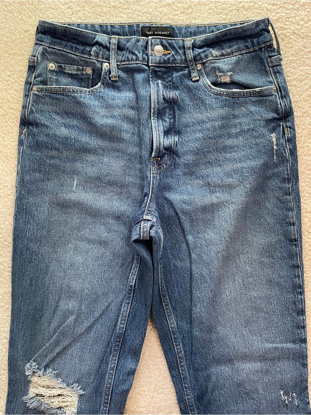 Free Assembly Super High-Rise Straight Distressed Women's Blue Jeans Size 10